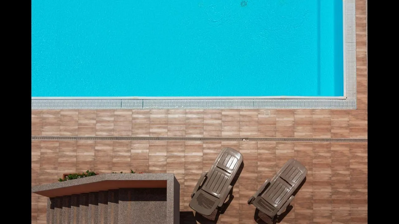 Apartment Relaxing Cristal Blu Studio Sleeps 3 Num1486 Santa Teresa Gallura Italy