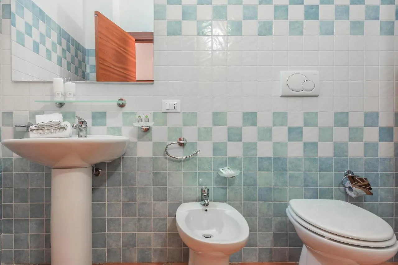 Relaxing Cristal Blu Studio Sleeps 3 Num1486 Santa Teresa Gallura