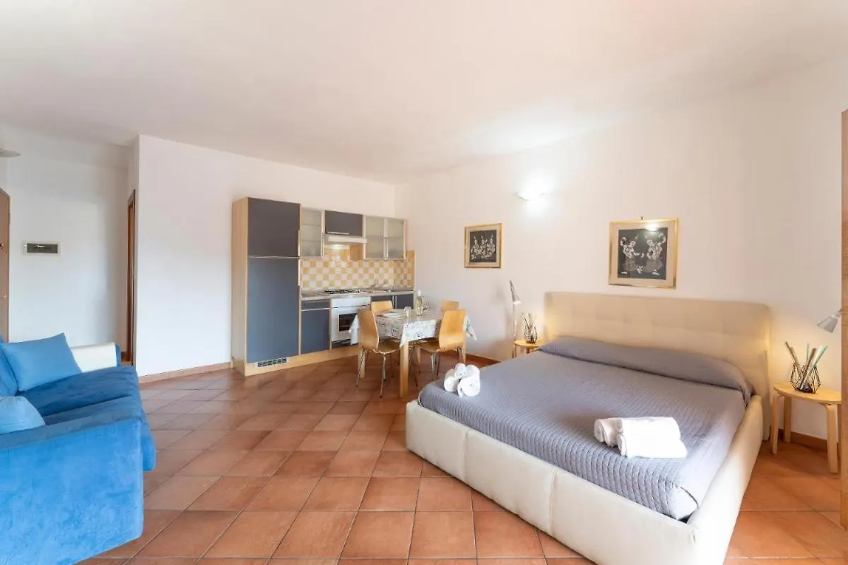 Relaxing Cristal Blu Studio Sleeps 3 Num1486 Santa Teresa Gallura